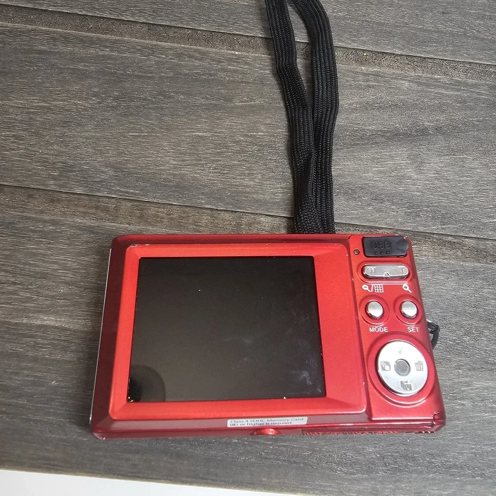 Polaroid iE826 18.0MP 8x Zoom‎ Compact Digital Camera With Battery For Parts